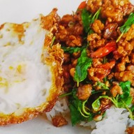 แซ่บปากแตก ตามสั่ง-ผัดไทย51-15 สุขสวัสด