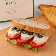 Gourmet Primo Bakery & Deli ฟู้ดแลนด์ สุขุมวิท 16