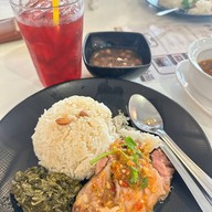 ขาหมูกระทะทอง(ต้มถั่ว)  อ่อนนุช