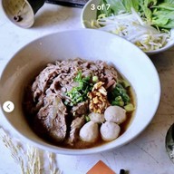 ภรณี สุขุมวิท 23