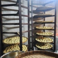 บรรยากาศ กู่หลงเปา ( ซาลาเปาโบราณ ) Gulongbao เจริญกรุง (Charoen Krung)