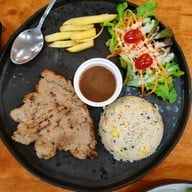 Good Day Steak & Restaurant ร้อยเอ็ด