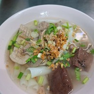 ร้านขาหมูเฮียแป๊ะ สุขุมวิท 93