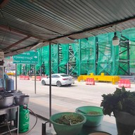 เมนูของร้าน ชายทัยก๋วยเตี๋ยวไก่มะระ ปากทางแยกสุขสมาน