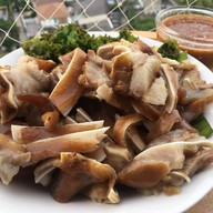 หัวหมูพะโล้ยายศรี - ตลาดแม่สะไบทอง