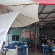 บรรยากาศ ฮะเซ้ง ราชาเป็ดย่าง สาขา 2 ถนนร่มเกล้า
