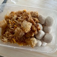 เมนูของร้าน เจ๊เกียง เย็นตาโฟต้มยำ หมู่บ้านปาริชาติ หมู่บ้านปาริชาติ 345