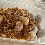 เมนูของร้าน เจ๊เกียง เย็นตาโฟต้มยำ หมู่บ้านปาริชาติ หมู่บ้านปาริชาติ 345