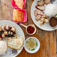 ปี้บะป้าว ไอติมมะพร้าวน้ำหอม สันกำแพง