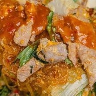 ZABB ONLINE 📍 SUKIYAKI AND SALAD 🌶️ YASOTHON