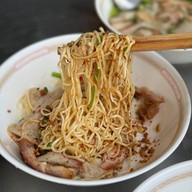 จอนยาว บะหมี่ เกี๊ยว