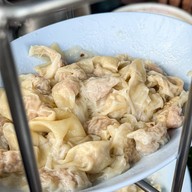 จอนยาว บะหมี่ เกี๊ยว