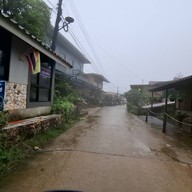 ตลาดบ้านอีต่อง