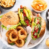 V8 สเต็กเฮ้าส์ ภูเก็ต