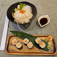 เมนูของร้าน Hanasaki Donburi and Sashimi Bar