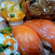 เมนูของร้าน เหินฟ้าอินดี้ ชูชิย่างไฟ By Chef Tum ตลาดปากทางหน้าหมู่บ้านเศรษฐกิจ เพชรเกษม102