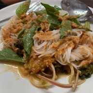 ขนมจีนครูอี๊ดเสาไห้