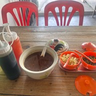 จีฟั่น ข้าวมันไก่เบตง