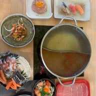 Nigiwai Japanese Cuisine Suratthani 魚の賑わい มะขามเตี้ย