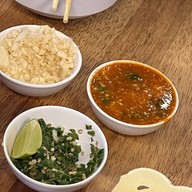 ข้าวหมกไก่คุณนายเรณู ทองหล่อ