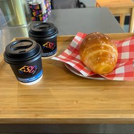esc.coffee&more เอสเคพ.คอฟฟี่แอนด์มอร์
