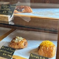 Chang Nan Coffee & Bakery  เวียงสา