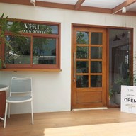 Vini cafe & garden ไวน์นิ คาเฟ่ & การ์เด้น