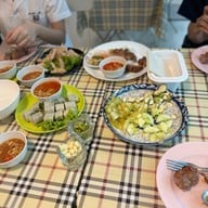 ป้าเก๋แหนมเนือง