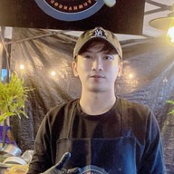 ร้านยำแฮงค์เอ้าท์ (โต้รุ่งตลาดทิพย์เกสร) ตลาดทิพย์เกสร