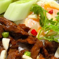 ข้าวหน้าเนื้อโคขุนทอด