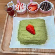 ลิตเติ้ลชิค บิงซู&คอฟฟี่ สาขา 2 สวนหลวง สนามกีฬา บิงซู กาแฟสด ขนมหวาน