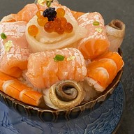 ZURU Contemporary Japanese Flavors (สาขาคริสตัล)