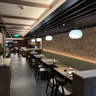 Gen Japanese Charcoal Grill Restaurant & Bar เอกมัย