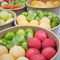 Ohm Happy Fruity ผลไม้ ปอกพร้อมทาน