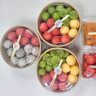 Ohm Happy Fruity ผลไม้ ปอกพร้อมทาน