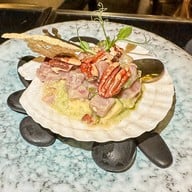 Osca & Blanco Bar and Restaurant