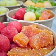 Ohm Happy Fruity ผลไม้ ปอกพร้อมทาน
