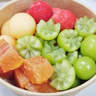 Ohm Happy Fruity ผลไม้ ปอกพร้อมทาน