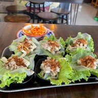 ก๋วยจั๊บญวณ อาเฮงก๋วยจั๊บญวณ เลียบมอร์เตอร์เวย์ (หน้าหมู่บ้านโกลเด้นท์นครา)