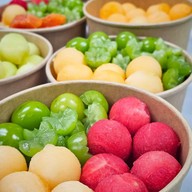 Ohm Happy Fruity ผลไม้ ปอกพร้อมทาน