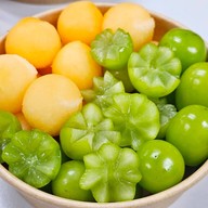 Ohm Happy Fruity ผลไม้ ปอกพร้อมทาน