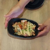 กะเพรา น่ากินโนะ Nakinno บางแสนโทชิน