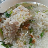 ข้าวต้มปลาเศรษฐีสาขา1 สุราษฏร์ธานี