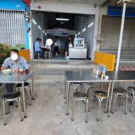 บรรยากาศ อยากกินเนื้อตุ๋น เจ้าเก่าหน้ากรมศุลฯ แพรกษา