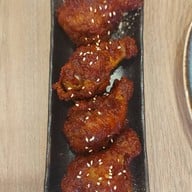 กะเพรา น่ากินโนะ Nakinno บางแสนโทชิน