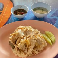 เมนูของร้าน ข้าวมันไก่ โกจง เพชรบุรี ข้างรพ.มหาชัยเพชรรัตน์
