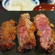 เมนูของร้าน Nikupura โคตรเนื้อย่าง 1945 นวลจันทร์