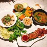 ชุ่ม อาหารพื้นเมือง @ กลางเวียง กลางเวียง