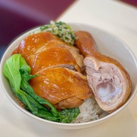 เมนูของร้าน Churoast ชูโรสท์ เชฟชูหมูแดงฮ่องกง สามเสน