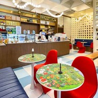 บรรยากาศ Café Golden • Coffee Pastry Pasta -